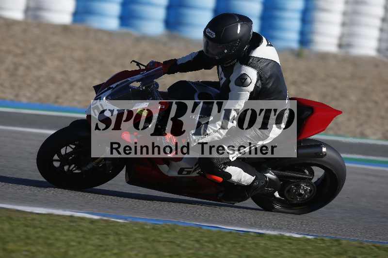 /Archiv-2024/02 29.01.-02.02.2024 Moto Center Thun Jerez/Gruppe gruen-green/162